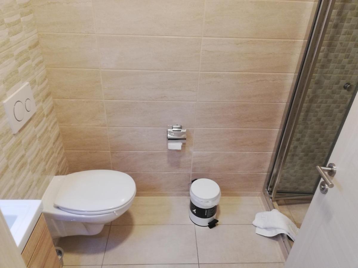 Helvetia Hotel Seewen  Екстериор снимка