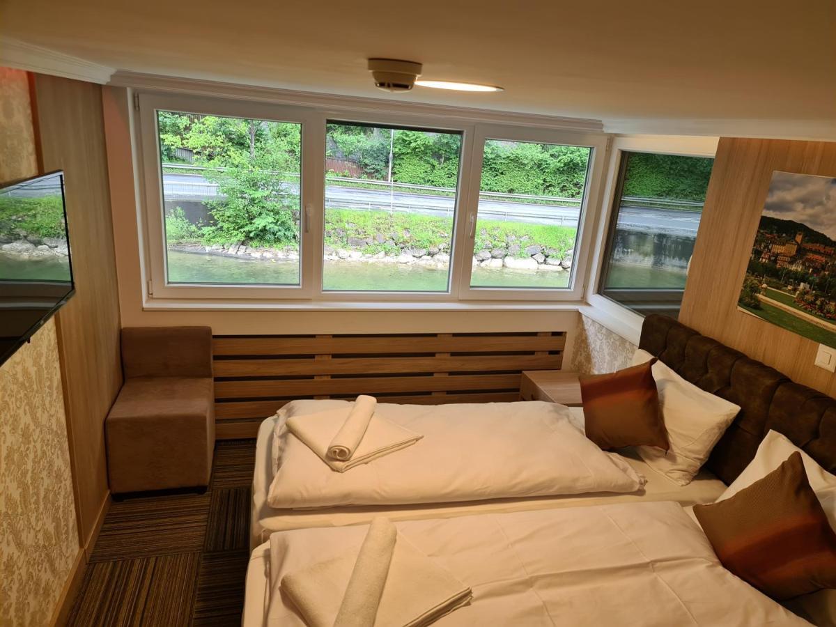 Helvetia Hotel Seewen  Екстериор снимка