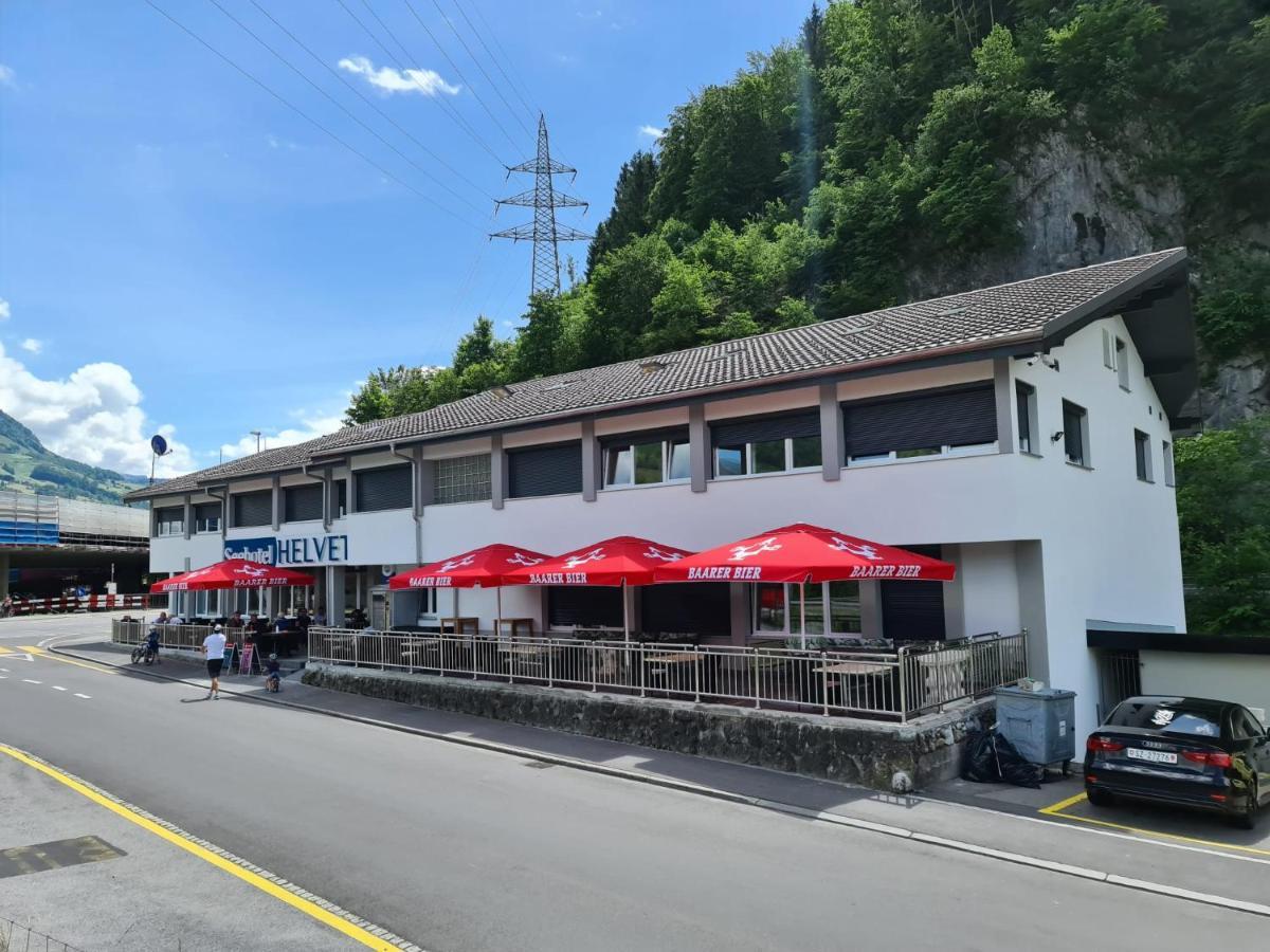 Helvetia Hotel Seewen  Екстериор снимка
