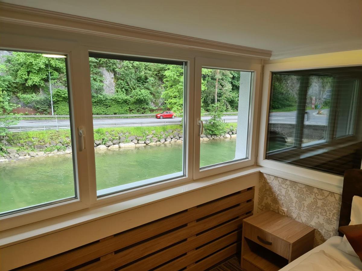 Helvetia Hotel Seewen  Екстериор снимка